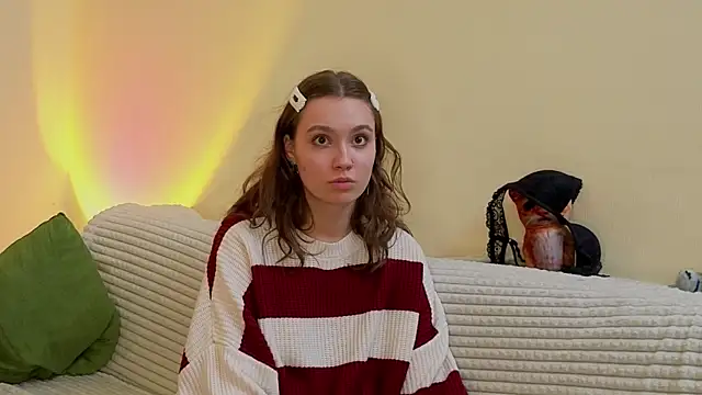 JolieDerringer online show from 05-11-26, 04:04