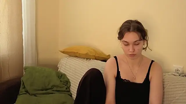 JolieDerringer online show from 05-25-26, 07:18