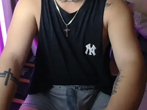 Snapshot of Ashtonfuckingboi chatting on 07-24-26, 10:22 Ashtonfuckingboi online show from 07-24-26, 10:22