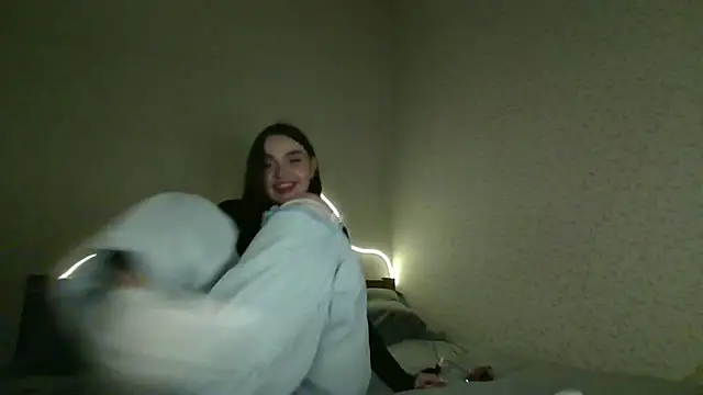 Vyxia online show from 05-15-26, 10:08