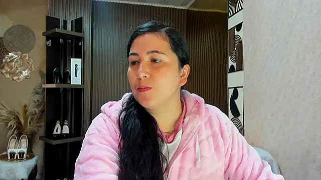 BBWLuxuryMuse online show from 05-12-26, 11:38