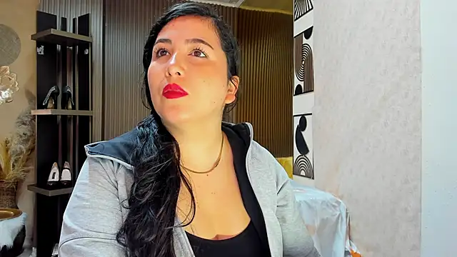 BBWLuxuryMuse online show from 05-15-26, 11:08