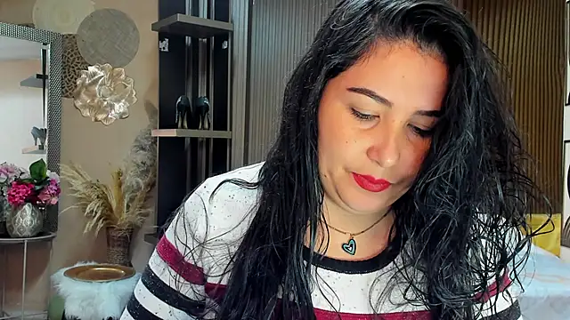 BBWLuxuryMuse online show from 05-20-26, 11:40