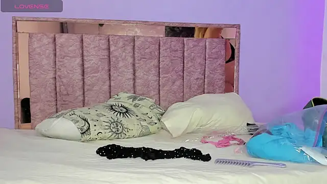 selene cute05 online show from 05-25-26, 10:08