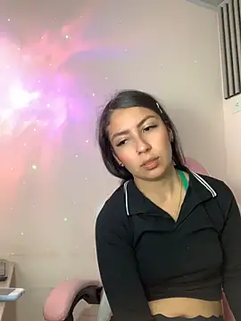 Julieth ec online show from 06-02-26, 12:16