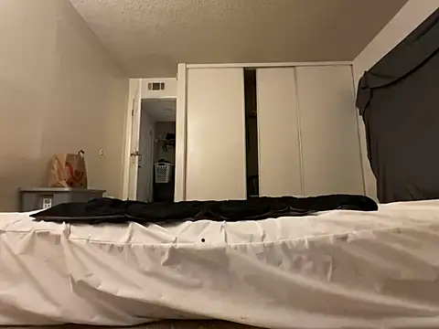 Baybeecakes online show from 05-31-26, 04:29