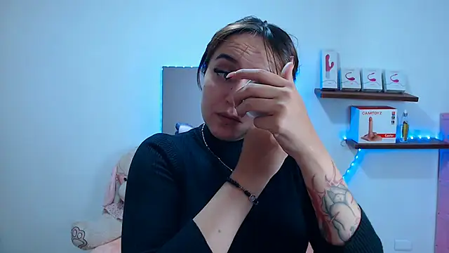 anyela bubble18 online show from 07-04-26, 02:18