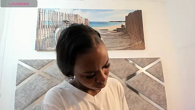 Snapshot of Alisson-Noa chatting on 08-01-26, 12:36 Alisson-Noa online show from 08-01-26, 12:36