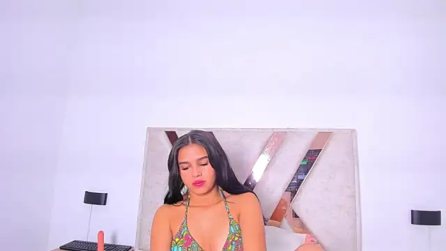 Milly610 online show from 06-18-26, 12:10