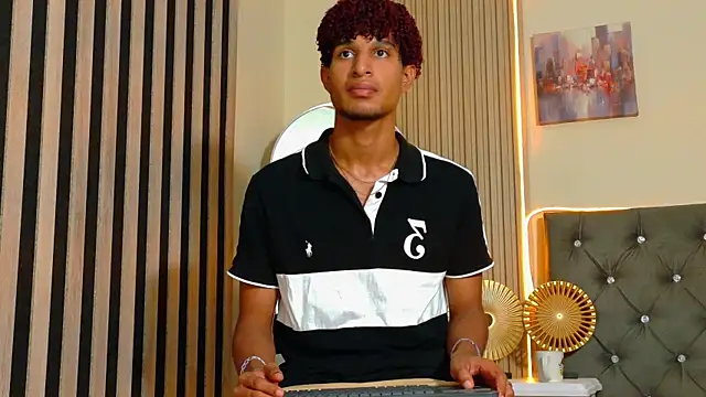Alex Bloom online show from 07-19-26, 04:48