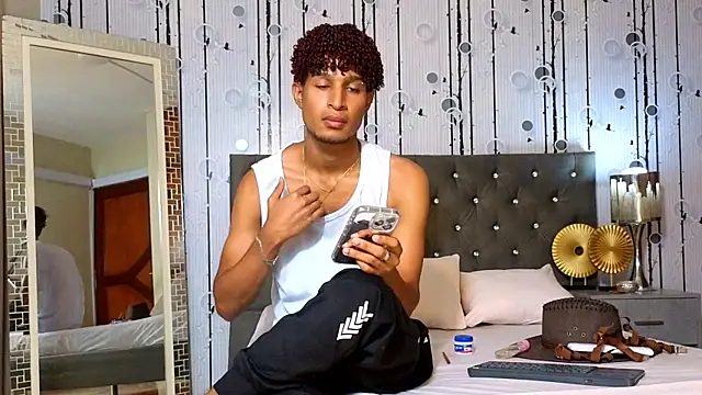 Alex Bloom online show from 06-09-26, 07:15