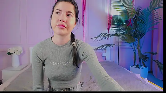 Emily xoo online show from 05-29-26, 08:15