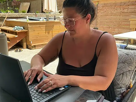 Madamebeton online show from 06-24-26, 05:33