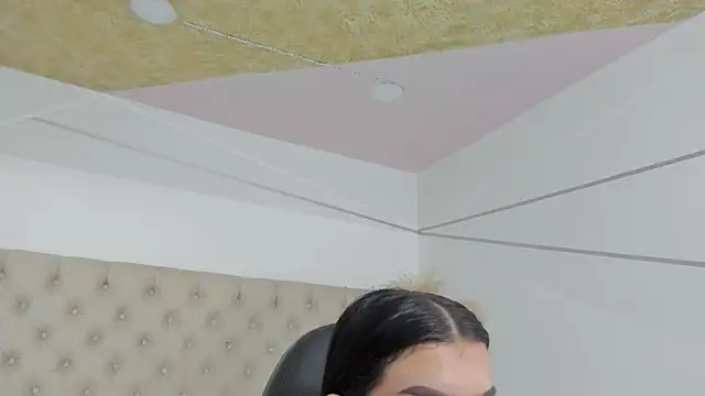 MelCherry online show from 05-07-26, 08:45