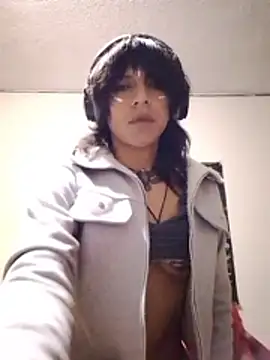 Liil bunny online show from 05-13-26, 04:19