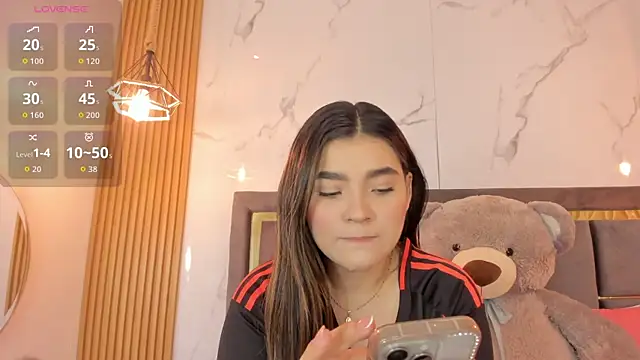 Mia Rodriguezz  online show from 06-18-26, 03:38