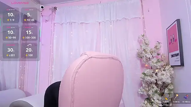 ShanelleDupont  online show from 06-21-26, 08:47