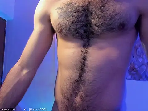 Snapshot of LarryGarzon chatting on 05-25-26, 04:34 LarryGarzon online show from 05-25-26, 04:34