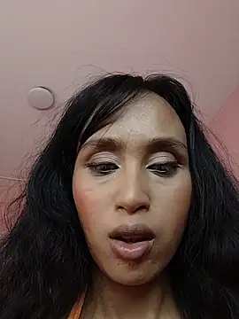Snapshot of mayteexotic chatting on 07-31-26, 04:37 mayteexotic online show from 07-31-26, 04:37