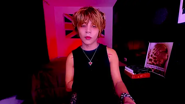 Snapshot of Aronn_44 chatting on 08-07-26, 06:08 Aronn 44 online show from 08-07-26, 06:08
