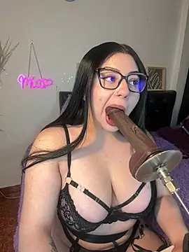 mia valentine   online show from 07-06-26, 08:33