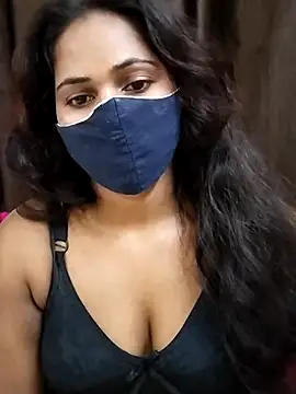 Snapshot of Roji_bha chatting on 06-18-26, 09:14 Roji bha online show from 06-18-26, 09:14