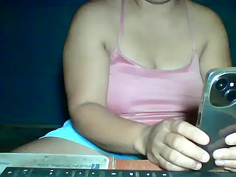MommyKaye30 online show from 05-17-26, 08:09