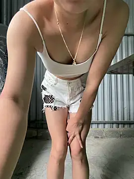 Lindan80 online show from 05-03-26, 01:44