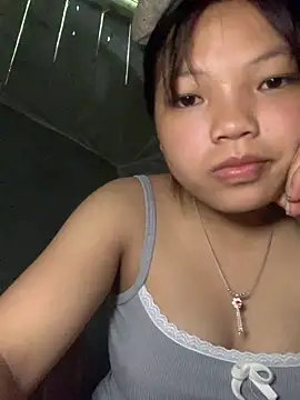 Snapshot of Cham-py chatting on 05-19-26, 02:18 Cham-py online show from 05-19-26, 02:18