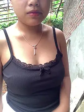 Snapshot of Cham-py chatting on 05-18-26, 01:06 Cham-py online show from 05-18-26, 01:06