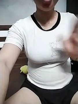 Girl lovebaby online show from 06-05-26, 07:03