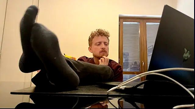 Red dragon94 online show from 05-19-26, 12:01