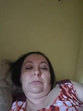 EmmaEmmy40 online show from 06-16-26, 05:02