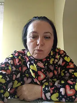 EmmaEmmy40 online show from 06-15-26, 04:17