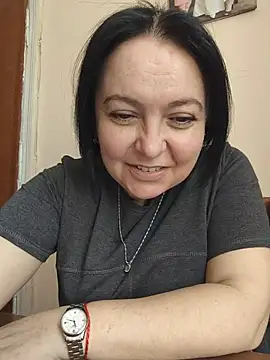 EmmaEmmy40 online show from 05-18-26, 08:19