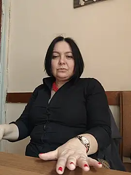 EmmaEmmy40 online show from 05-15-26, 11:41