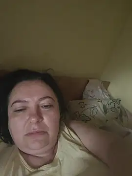 EmmaEmmy40 online show from 05-19-26, 04:08