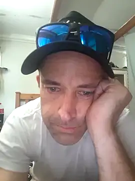 MikeUnderExposurePanties online show from 05-04-26, 10:07