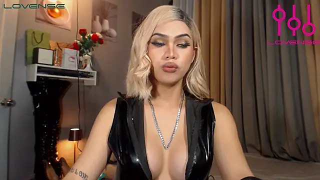 Lexi ThunderFuck online show from 06-24-26, 09:30