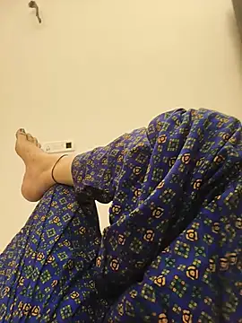 zoya baby  online show from 07-16-26, 04:15