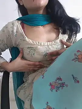 Snapshot of zoya_baby_ chatting on 06-18-26, 10:42 zoya baby online show from 06-18-26, 10:42