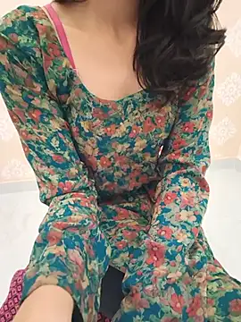 zoya baby  online show from 07-30-26, 04:33