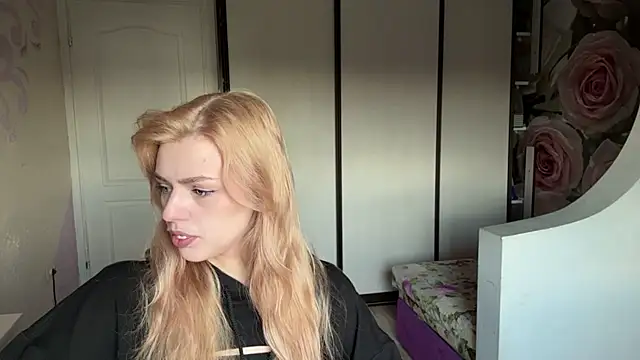 ScarlettRosy online show from 05-16-26, 03:05
