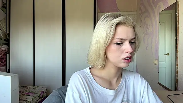 ScarlettRosy online show from 06-09-26, 04:46