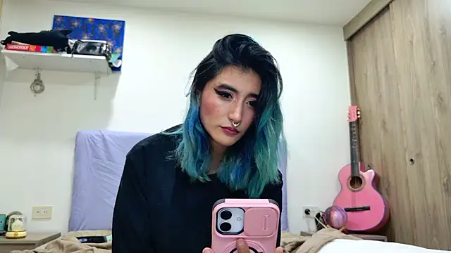 Snapshot of Lunapage_ chatting on 06-03-26, 12:11 Lunapage online show from 06-03-26, 12:11