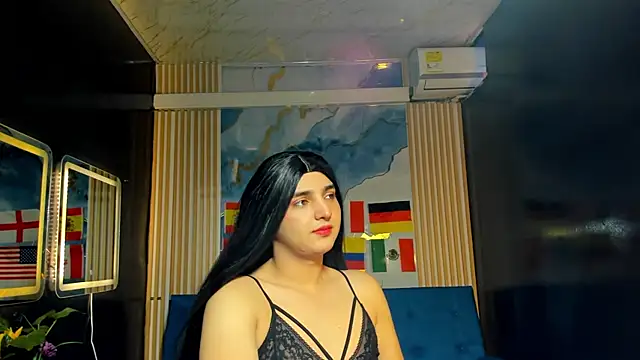 Snapshot of Gaby_Gil_ chatting on 06-18-26, 12:54 Gaby Gil online show from 06-18-26, 12:54