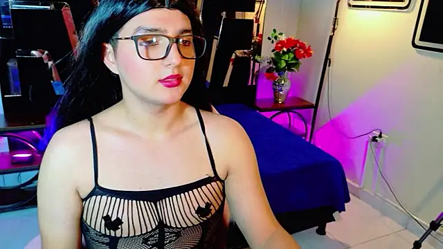 Snapshot of Gaby_Gil_ chatting on 05-26-26, 12:58 Gaby Gil online show from 05-26-26, 12:58