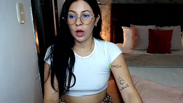 isa cruzx online show from 07-02-26, 10:38