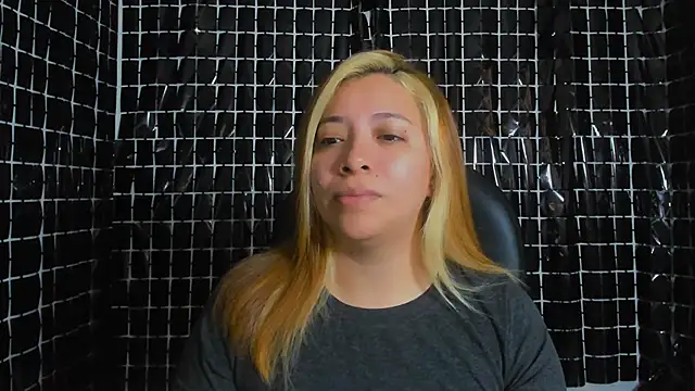 MissAlmaFenix online show from 06-02-26, 12:27