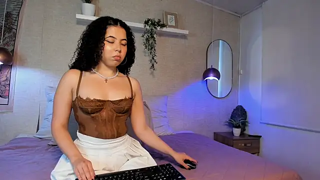 Honey Sofi online show from 05-26-26, 12:47